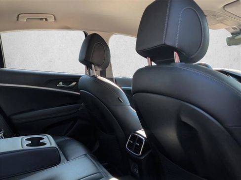 Used 2025 Genesis G70 2.5T RWD image 26