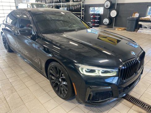 Used 2022 BMW 750i xDrive w/ Executive Package image 29