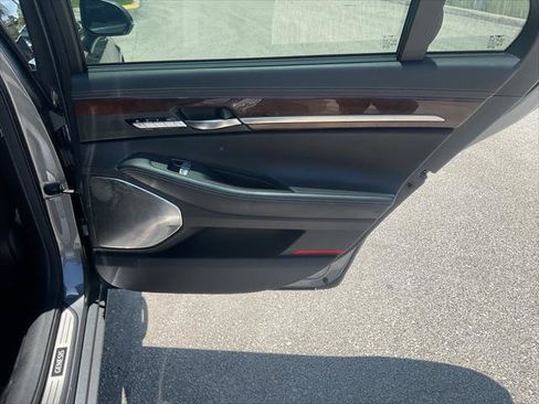 Used 2017 Genesis G90 5.0 Ultimate RWD image 26