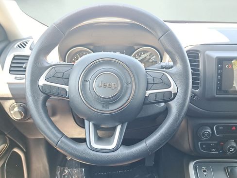 Used 2020 Jeep Compass Sport FWD image 18