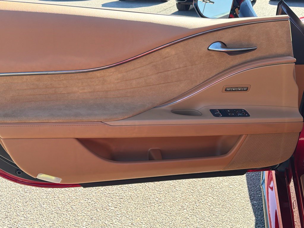 Used 2018 Lexus LC 500 Coupe w/ Touring Package RWD image 18