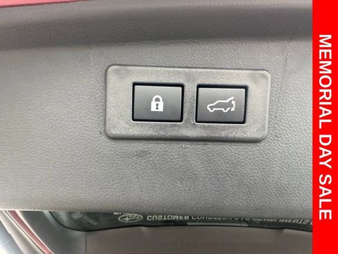 Used 2025 Subaru Outback Limited AWD/4WD image 7