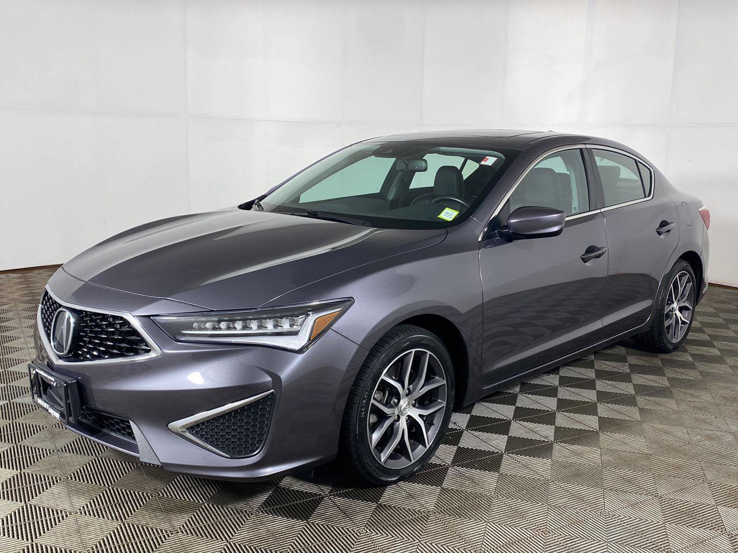 Used 2019 Acura ILX FWD image 2