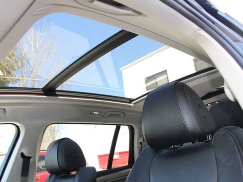 Used 2019 BMW X7 xDrive40i w/ Cold Weather Package AWD/4WD image 19