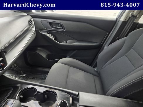 Used 2024 Nissan Rogue S AWD/4WD image 13