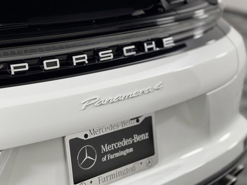 Used 2025 Porsche Panamera 4 image 12