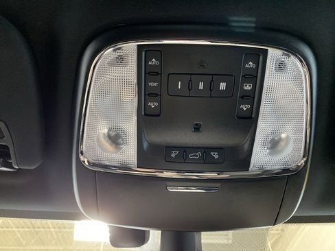 Certified 2020 Jeep Grand Cherokee High Altitude image 24