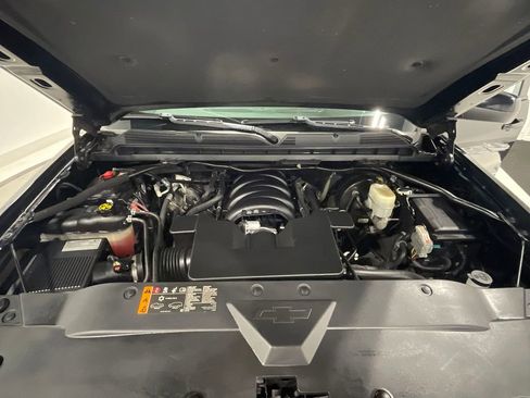 Used 2019 Chevrolet Silverado 1500 LT w/ All Star Edition image 38