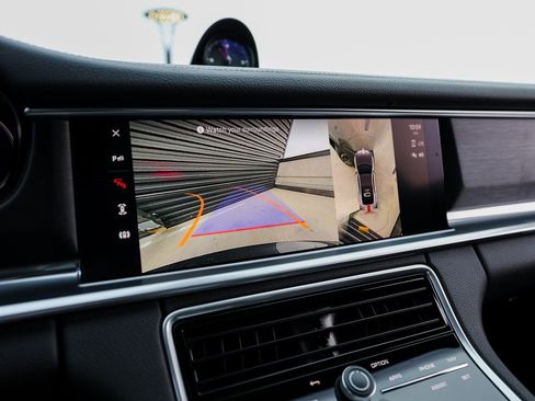 Certified 2023 Porsche Panamera Platinum Edition RWD image 19