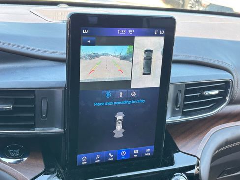 Used 2022 Ford Explorer King Ranch w/ Class IV Trailer Tow Package image 10