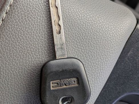 Used 2015 GMC Sierra 1500 4x4 Double Cab image 34