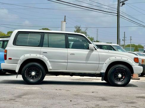 Used 1997 Toyota Land Cruiser image 2