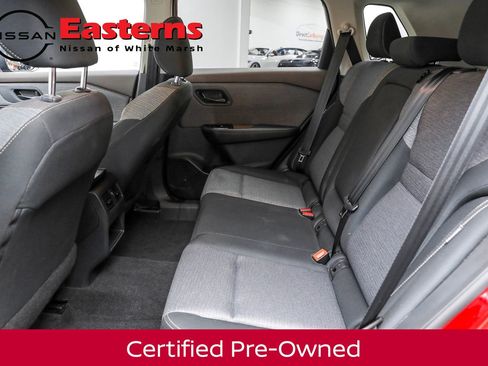 Used 2022 Nissan Rogue S image 32