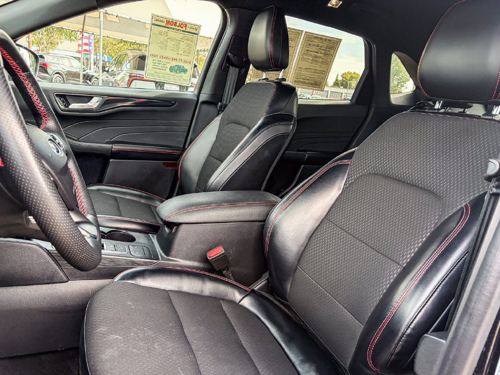 Used 2024 Ford Escape ST-Line AWD/4WD image 41