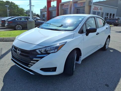 Used 2025 Nissan Versa S w/ Trunk Package FWD image 18