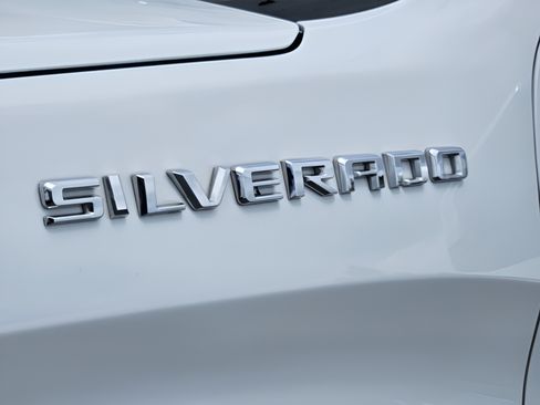 Used 2021 Chevrolet Silverado 1500 LT AWD/4WD image 30