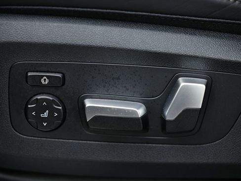 Certified 2026 BMW X5 xDrive40i AWD/4WD image 23