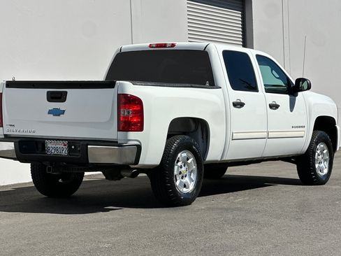 Used 2011 Chevrolet Silverado 1500 LT w/ All-Star Edition RWD image 4