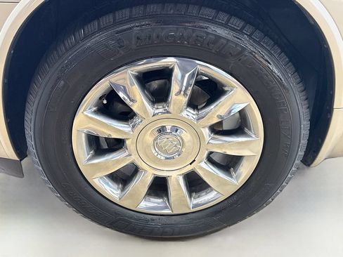 Used 2015 Buick Enclave Leather AWD/4WD image 30