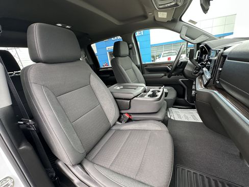 Used 2025 Chevrolet Silverado 2500 LT w/ Convenience Package AWD/4WD image 37