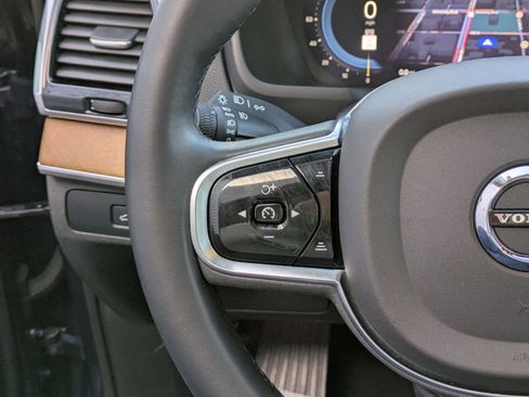 Certified 2023 Volvo XC90 B5 Plus w/ Protection Package Premier image 17