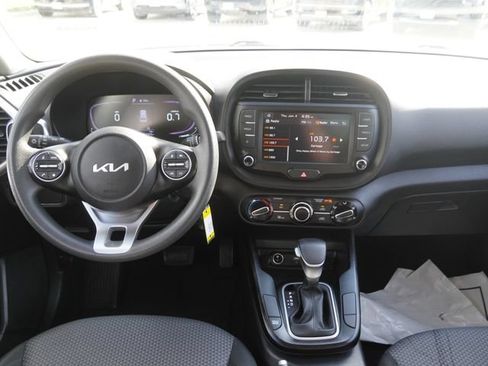 Used 2023 Kia Soul LX w/ Option Group 015 FWD image 14
