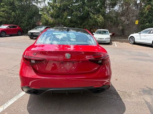 Used 2023 Alfa Romeo Giulia Estrema AWD/4WD image 9