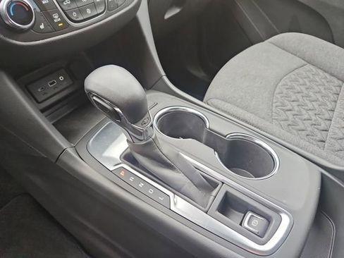 Used 2024 Chevrolet Equinox LT image 23