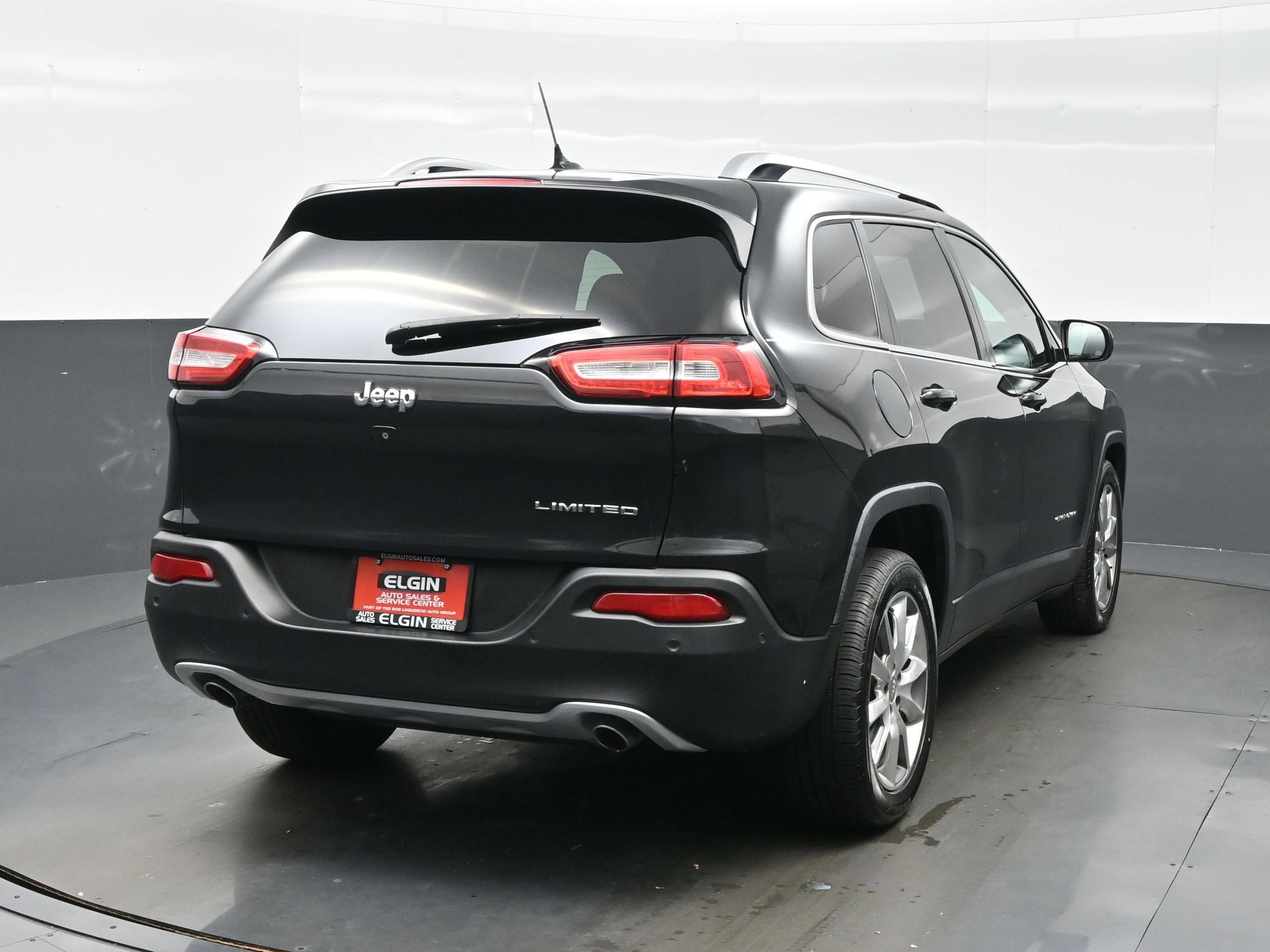 Used 2014 Jeep Cherokee Limited w/ Technology Group FWD image 5