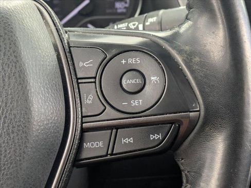 Used 2021 Toyota Camry SE image 11