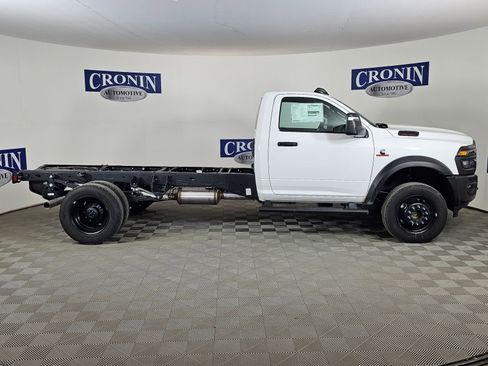New 2026 RAM 5500 Tradesman AWD/4WD image 6
