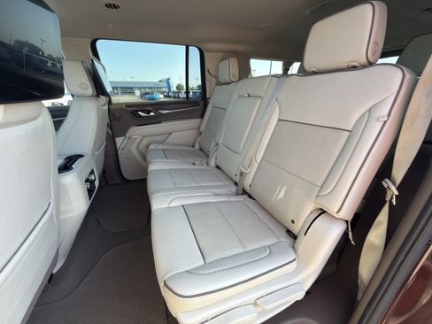 Certified 2023 GMC Yukon XL Denali w/ Max Trailering Package AWD/4WD image 13