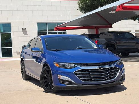 Used 2023 Chevrolet Malibu RS w/ Driver Confidence Package FWD image 2