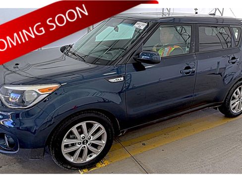 Used 2017 Kia Soul + image 1