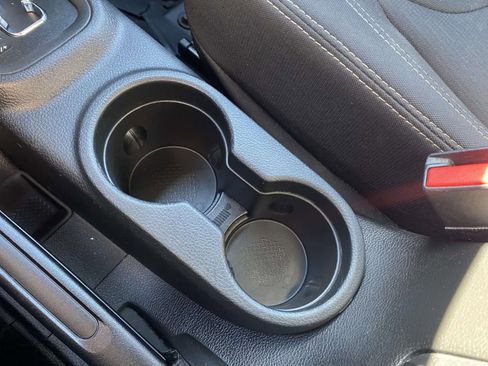 Used 2016 Jeep Wrangler Unlimited Sahara w/ Connectivity Group image 34