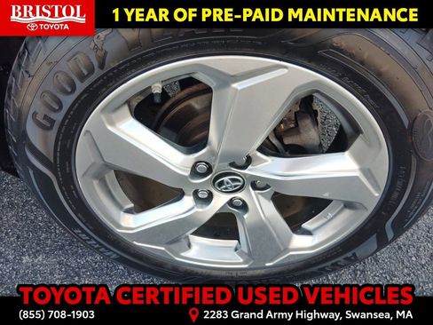 Certified 2019 Toyota RAV4 Limited w/ Limited Grade Weather Package AWD/4WD image 12