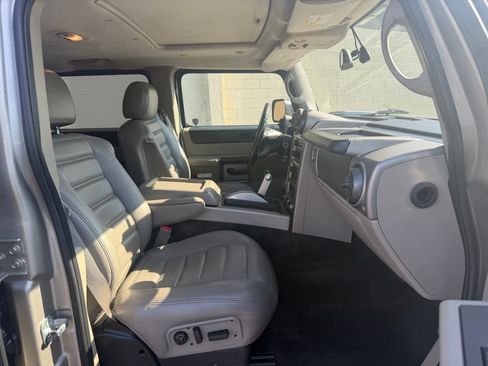 Used 2003 HUMMER H2 w/ Preferred Equipment Group AWD/4WD image 21