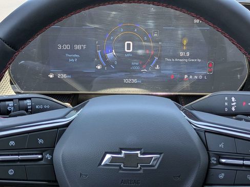 Used 2026 Chevrolet Equinox RS w/ Convenience Package III FWD image 27