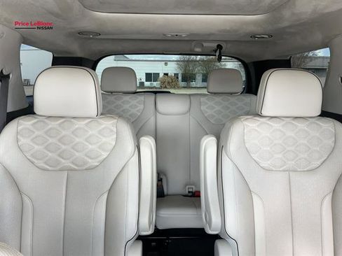 Used 2020 Hyundai Palisade Limited image 19