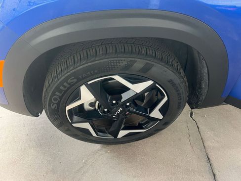 Used 2025 Kia Seltos S image 30