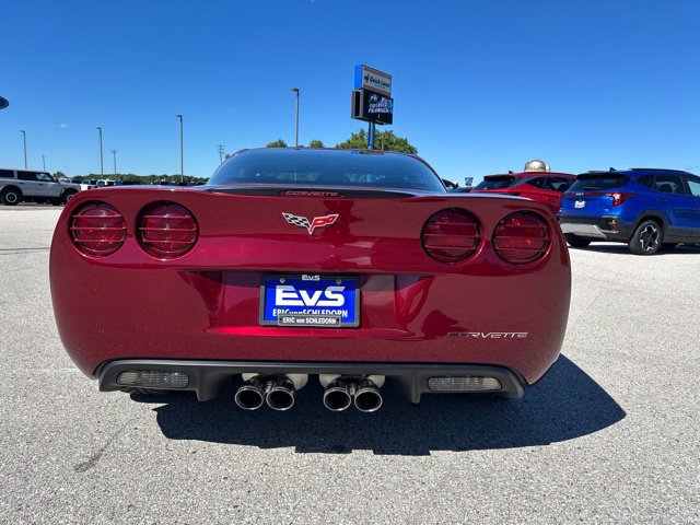 Used 2007 Chevrolet Corvette Coupe w/ Preferred Equipment Group RWD image 4