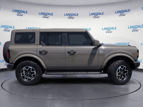 New 2026 Ford Bronco Outer Banks AWD/4WD image 3