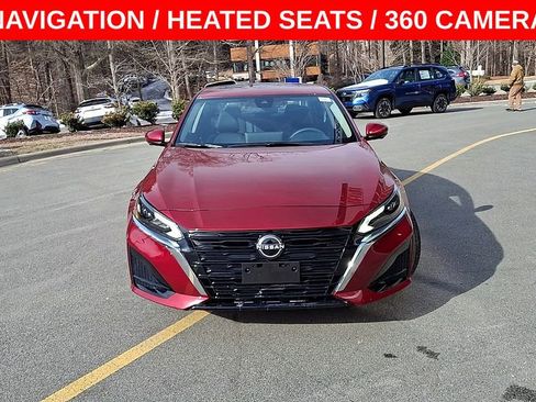 Used 2025 Nissan Altima 2.5 SL image 3