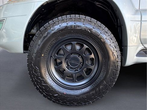 Used 2004 Lexus GX 470 AWD/4WD image 8