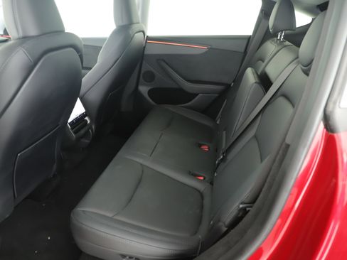 Used 2026 Tesla Model Y 2WD image 18