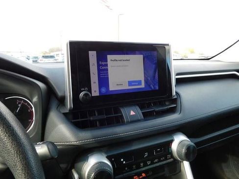 Used 2023 Toyota RAV4 LE image 33