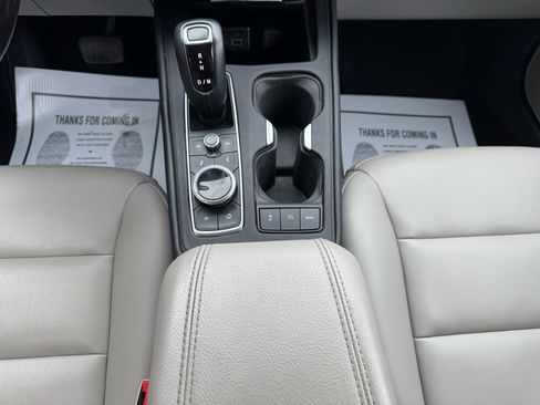 Used 2019 Cadillac XT4 Luxury w/ Cold Weather Package image 14