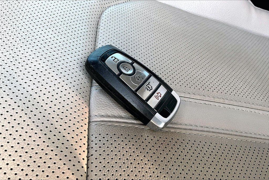 Used 2024 Ford Expedition Limited AWD/4WD image 37