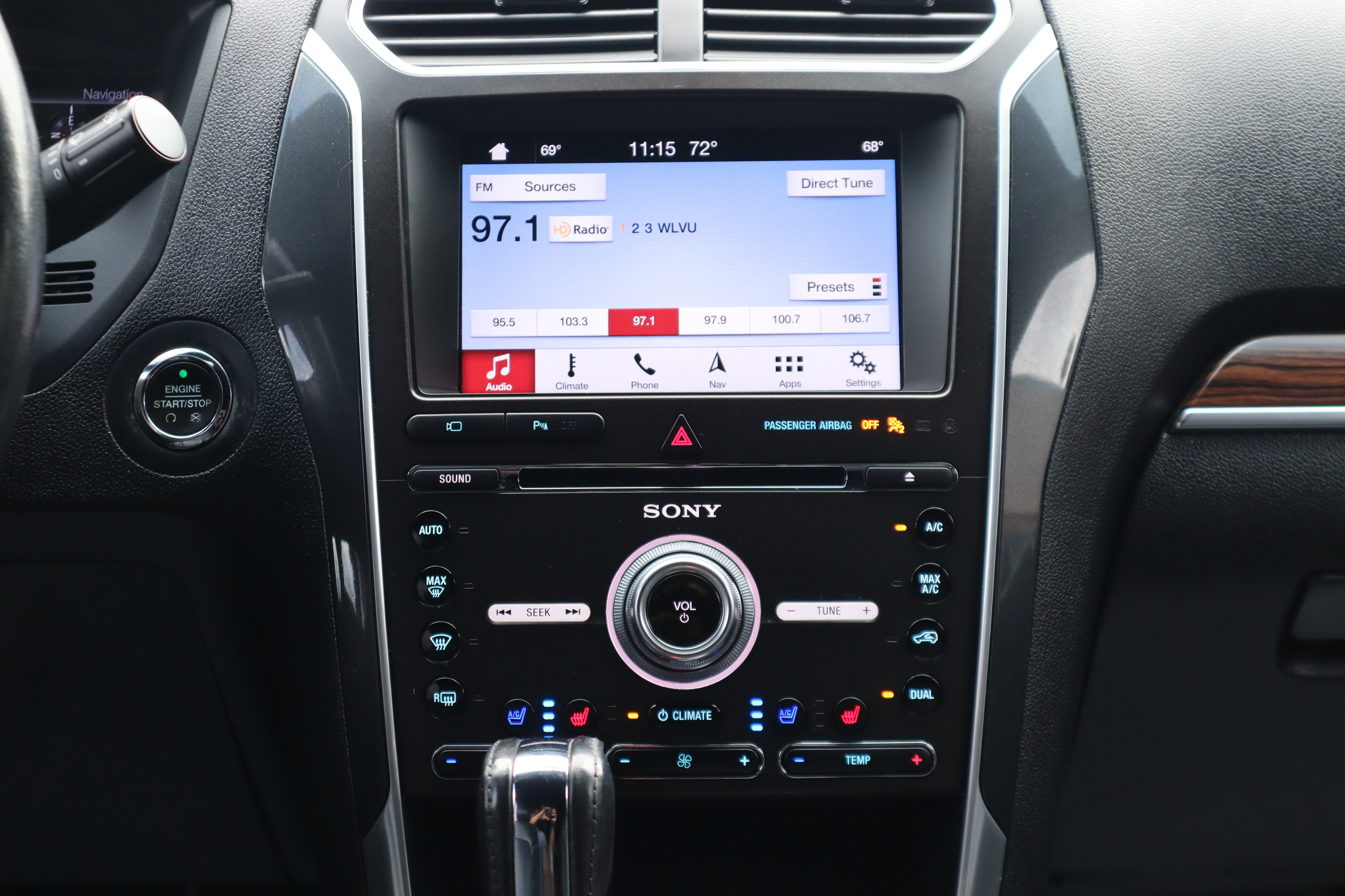 Used 2017 Ford Explorer Limited FWD image 13