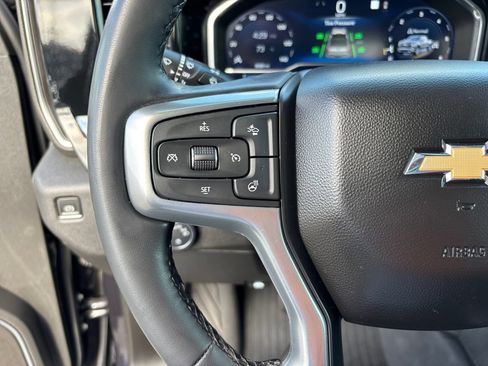 Used 2023 Chevrolet Silverado 1500 LT AWD/4WD image 16
